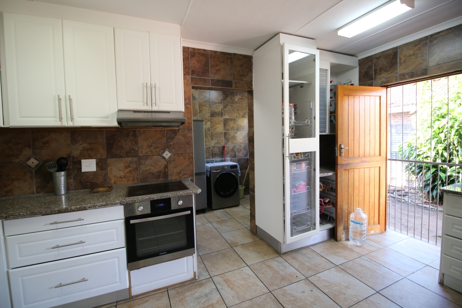 4 Bedroom Property for Sale in Dorchester Heights Eastern Cape